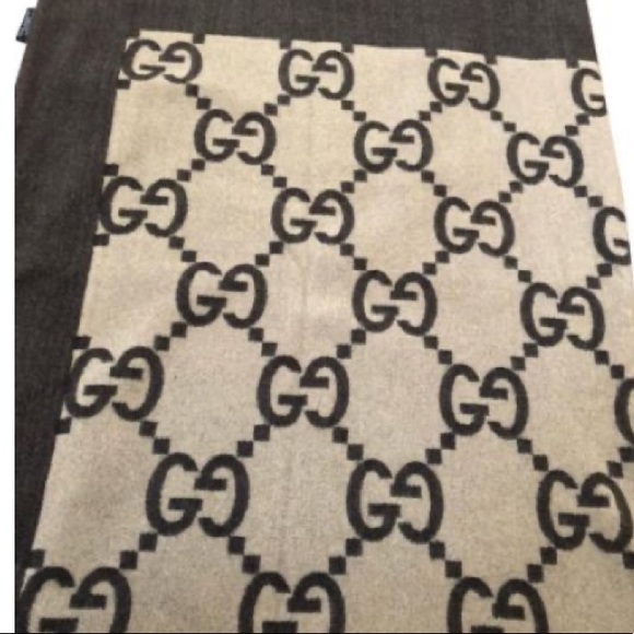 GUCCI GG Logo Printed Wool Fringed Blanket - Picture 3 of 6